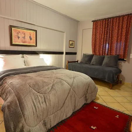 Aphrodite's 4* Калаврита