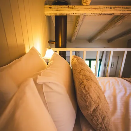 Aphrodite's 4* Калаврита