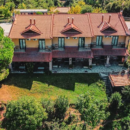 Aphrodite's Отель Калаврита