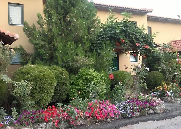 Aphrodite's 4* Калаврита